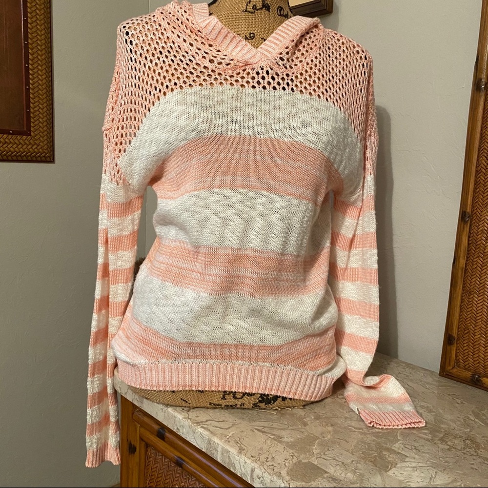 Hooded sweater